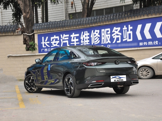 Changan Yida Sports Car 2023 AWD Automóvel usado a gasolina com volante multifunção