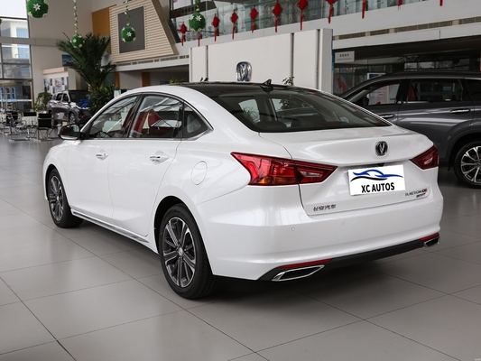 Compacto 2022 Changan Ruicheng CC 1.4T DCT Sedan com suspensão frontal Macpherson