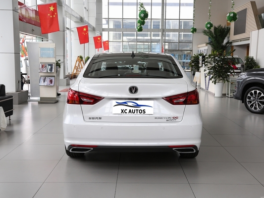 Compacto 2022 Changan Ruicheng CC 1.4T DCT Sedan com suspensão frontal Macpherson