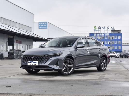 2024 Changan Reaton Plus Um carro de combustível de 4 portas com direção esquerda e gasolina acessível