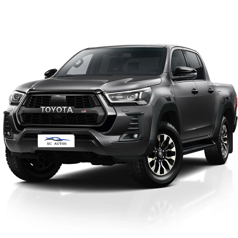 4X4 Pickup Usado Toyota Hilux com suspensão traseira multi-link e faróis LED
