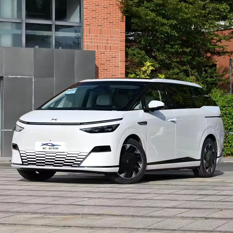 Volante multifunção 2023 Xpeng X9 Euro VI 4WD 7 lugares MPV Carro elétrico