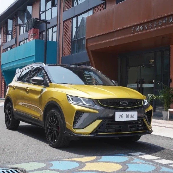 2024 Coolray Geely Cars Direção automática Fusão e assentos de couro para SUV de 5 lugares