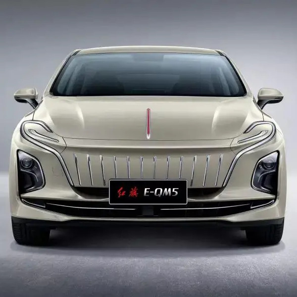 HONGQI E-QM5 Plus Carro Elétrico 620km Long Range Sedan com L*W*H mm 4988*1875*1470mm