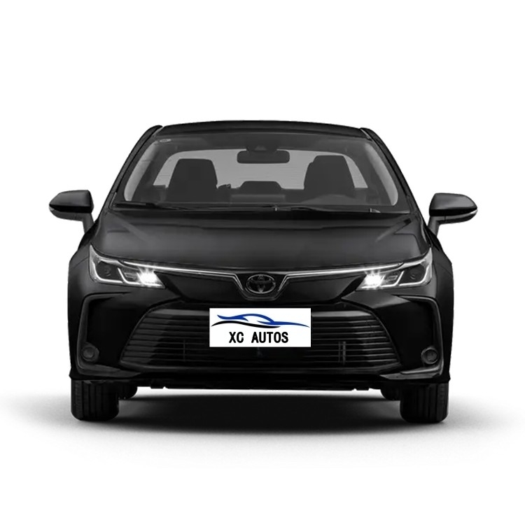 2023 Sedan Toyota Corolla à esquerda com 8 números de mudança para a frente