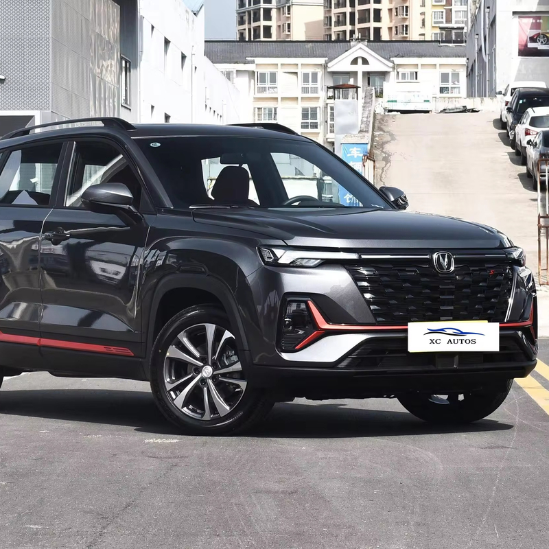 Changan CS 35 PLUS SUV compacto de 5 portas de 5 lugares usado com volante multifunção